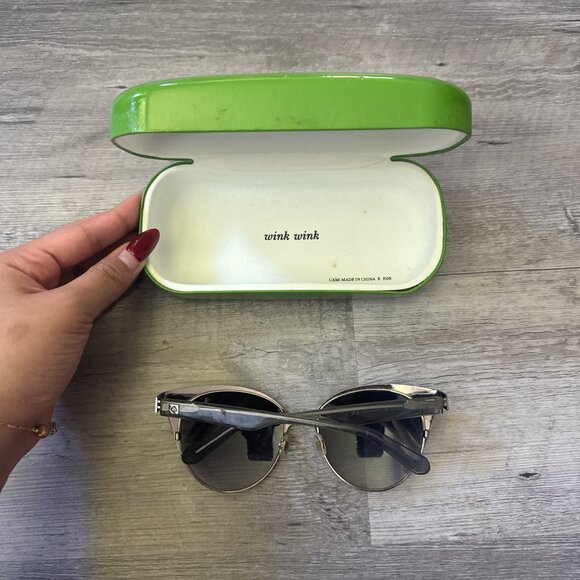 kate spade glitter cat eye sunglasses w/case - Picture 2 of 2